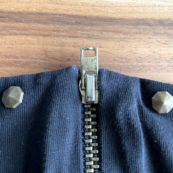 Vero Moda Black Studded Crop Top - Picture 4 of 6